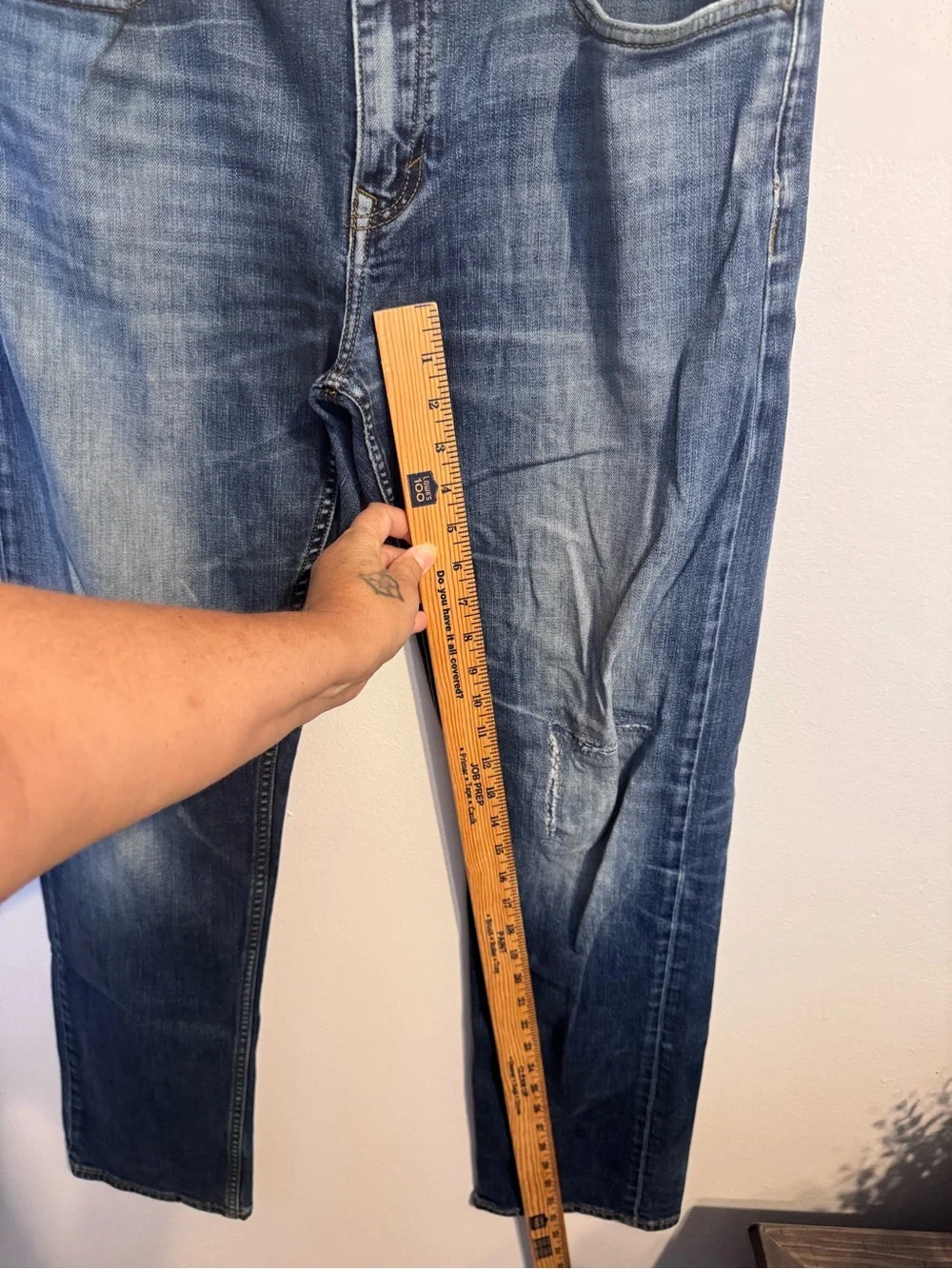 Banana Republic Men's Straight Leg Distressed Medium Wash Denim Jeans 33x34